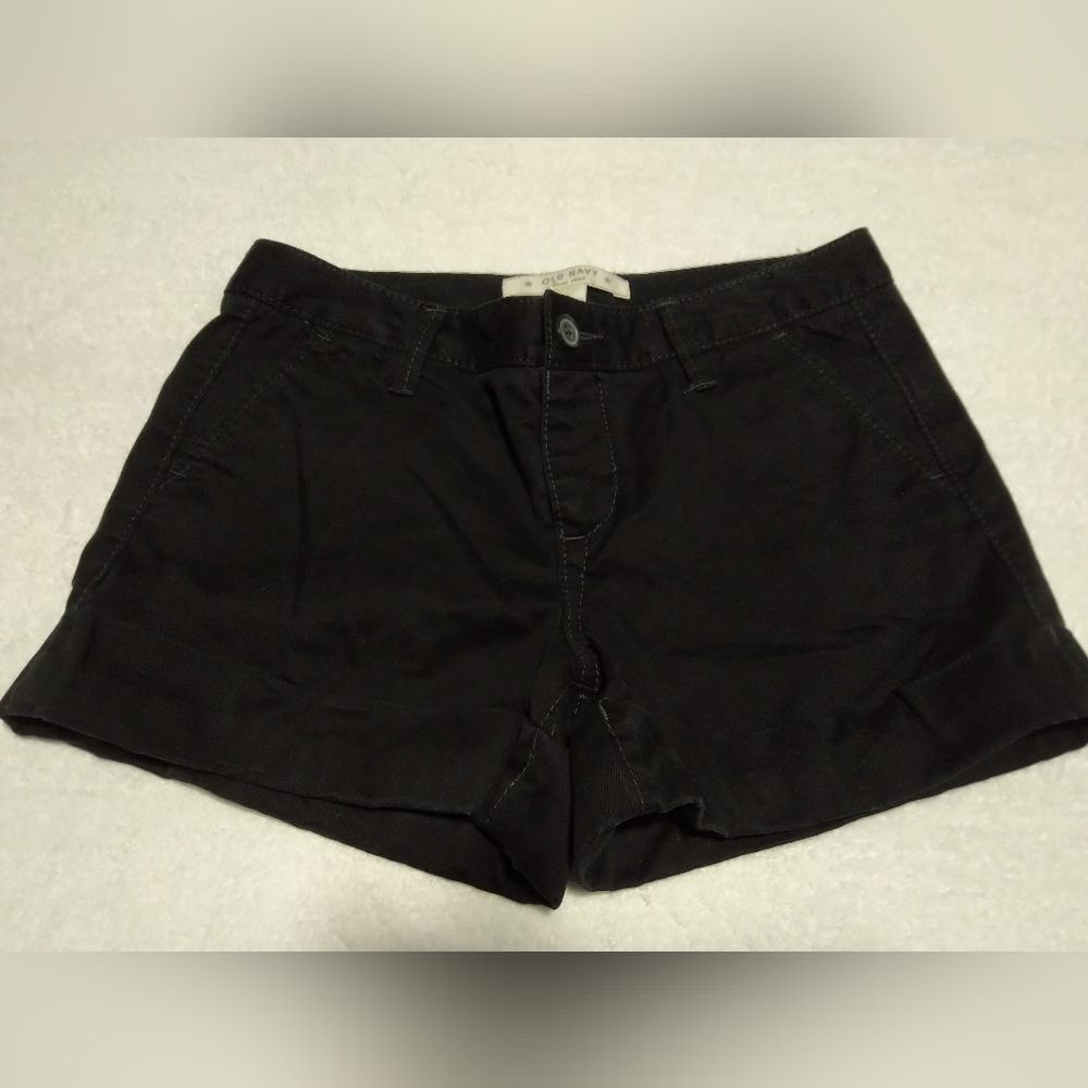 Old Navy Black Bermuda Low-Rise Shorts Casual Style - Size 4